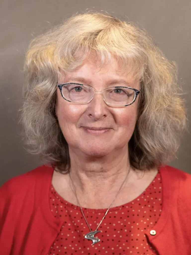 Olovus-Team-Sue-Cavill